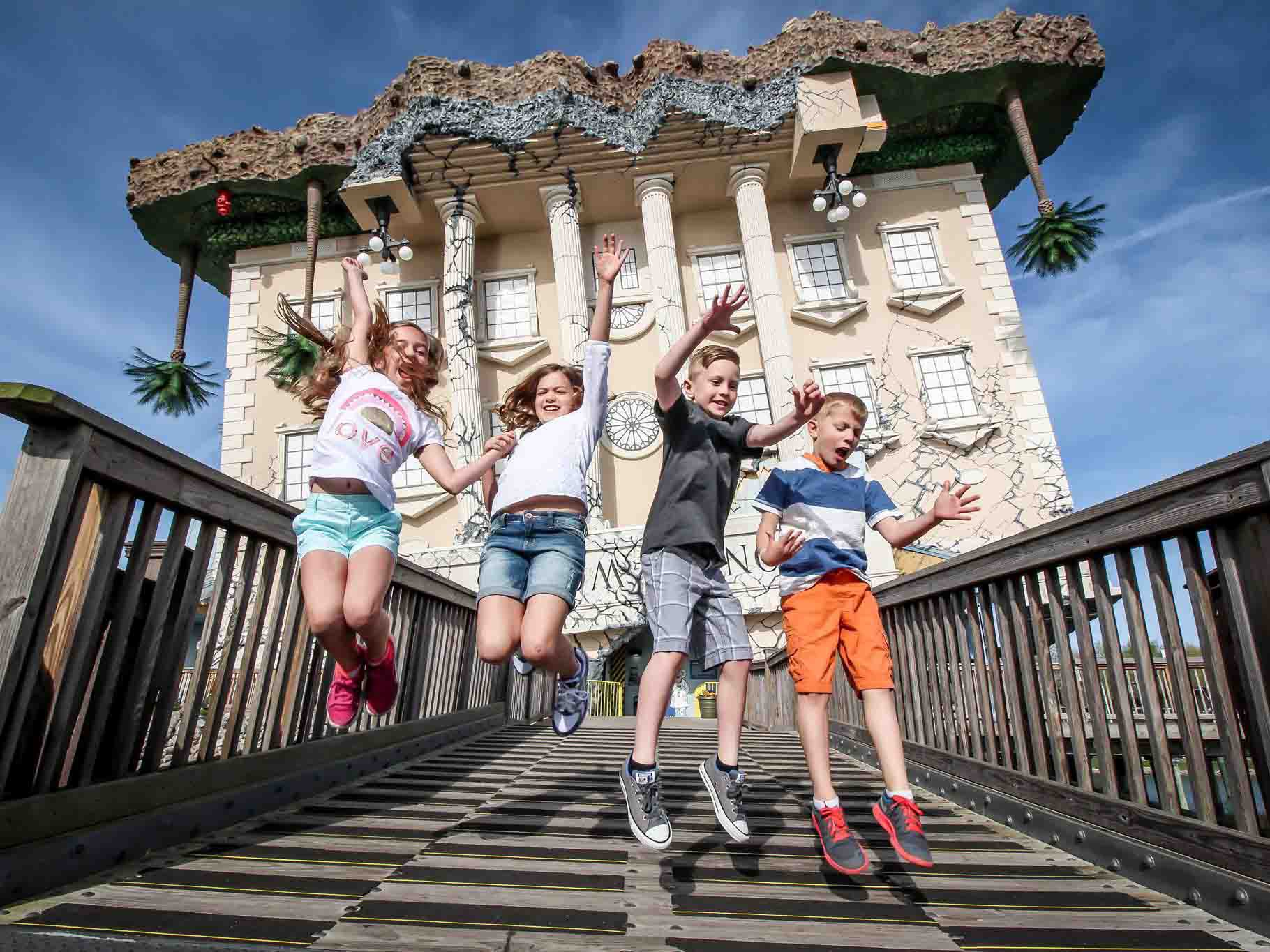 Things To Do https://gardencityrealty.icnd-cdn.com/images/thingstodo/4FF8864E-D72C-40EB-2ADA2DAE23C45FCEWonderWorks.jpg